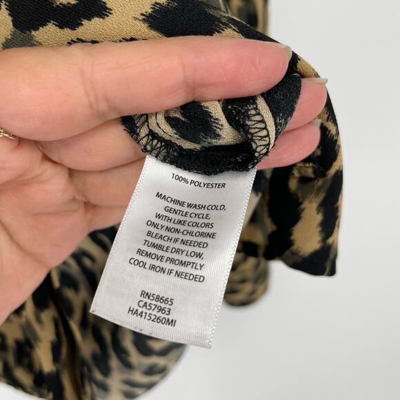 Halogen Leopard Print Button Down Shirt Size XS - Picture 7 of 7